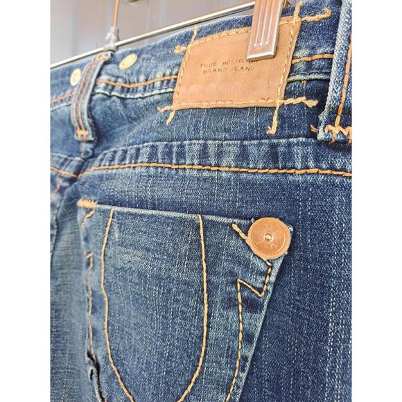 True Religion Bella Heritage Big T Jeans Flare Button Fly Low Rise Size 29X34 - Picture 8 of 9